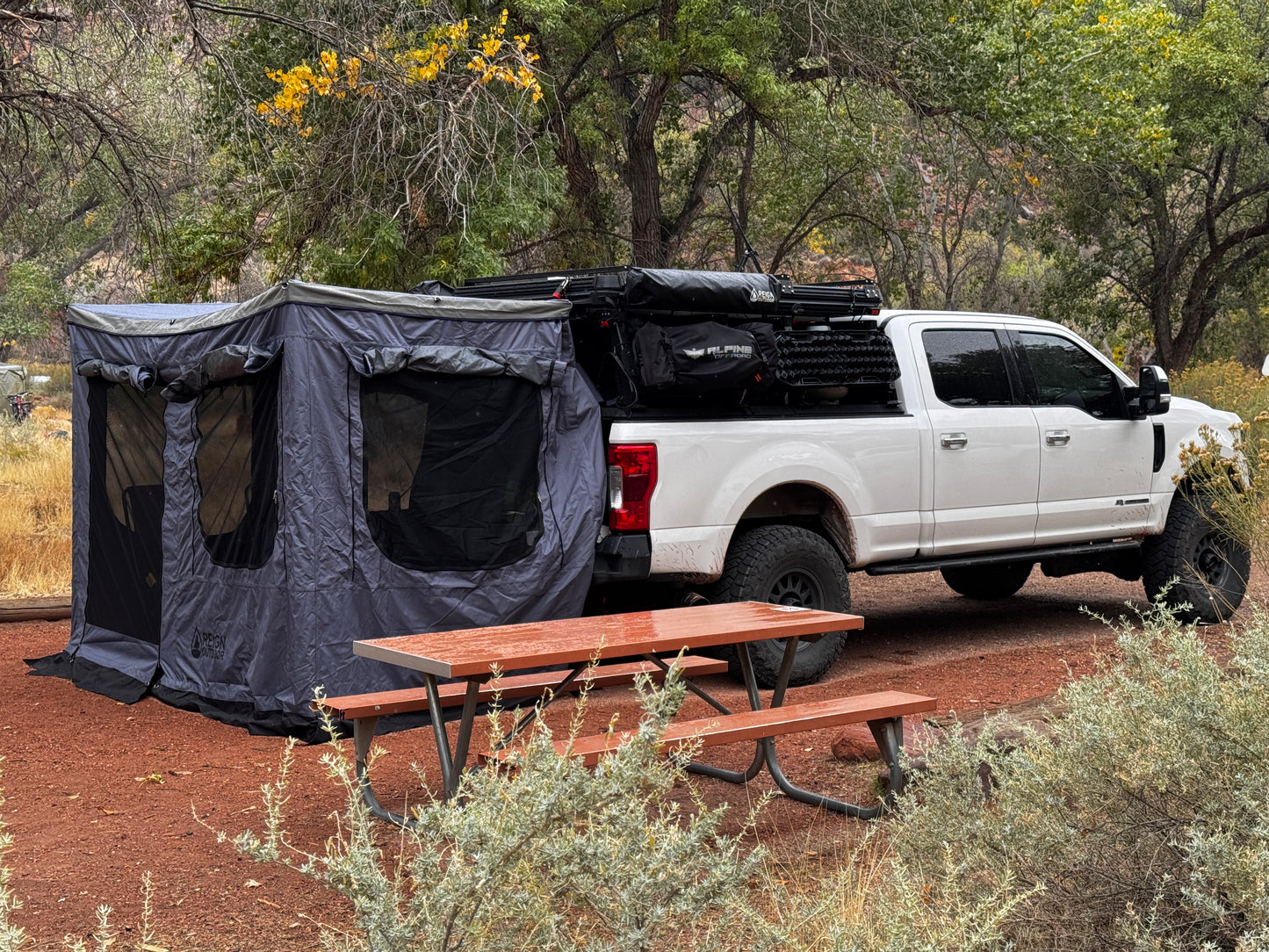 Reign 270 FR+ Awning