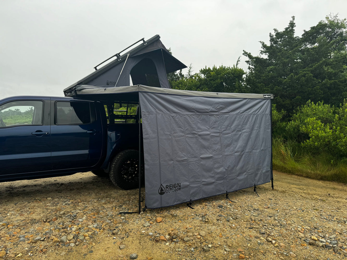 Reign 270 FR+ Awning